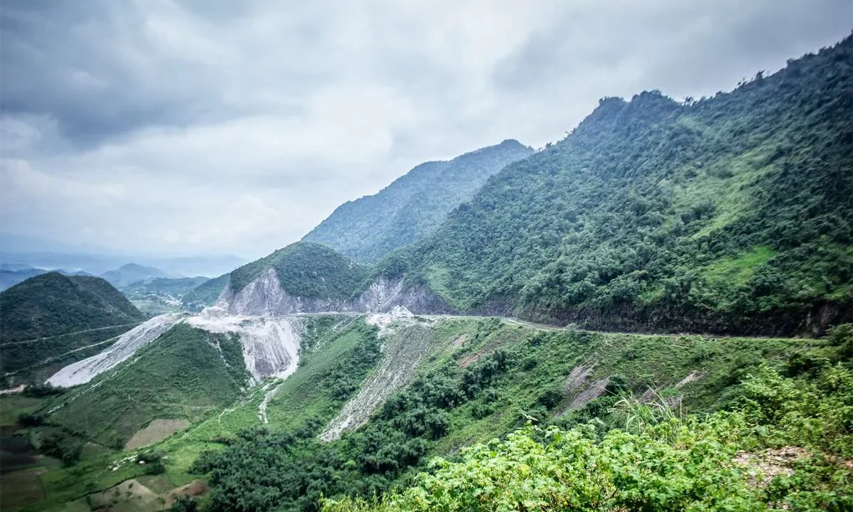 thung khe pass 2
