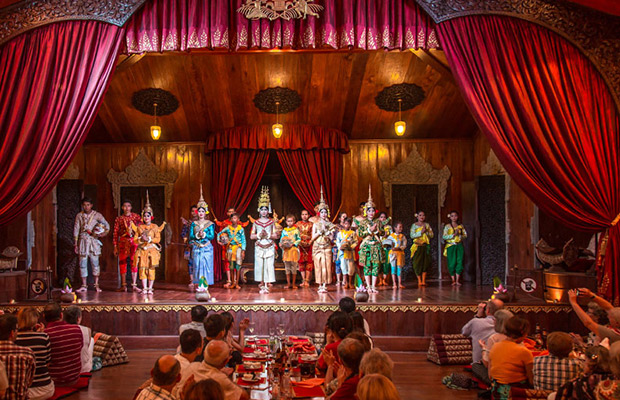 apsara-theatre-show-at-angkor-village