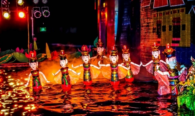 water-puppet-show (7)650-388