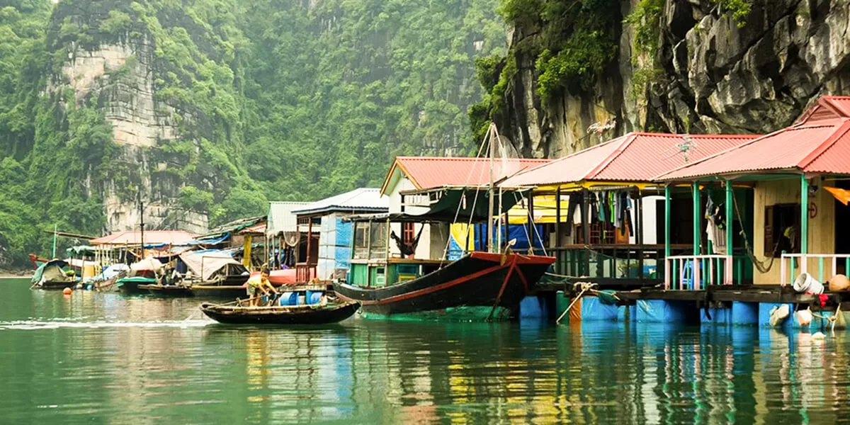 vung-vieng-fishing-village-1