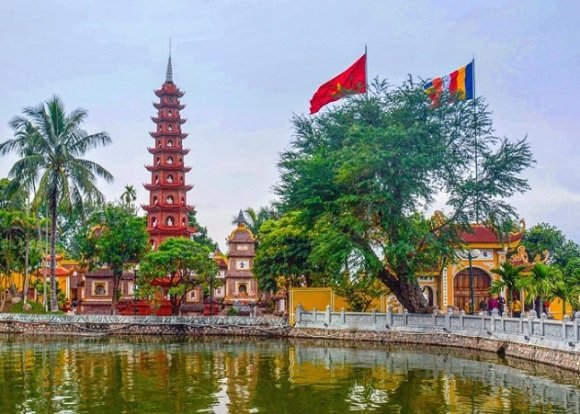 plus-belle-pagode-hanoi-vietnam-tran-quoc