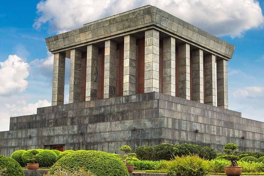 Ho-Chi-Minh-Complex-Vietnam-School-tour