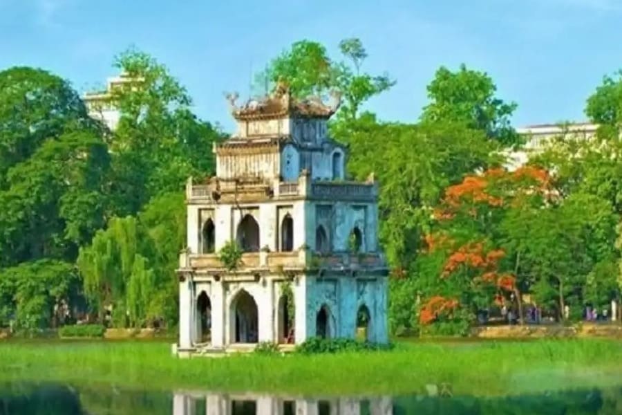 Hoan-Kiem-Lake-Vietnam-School-tour
