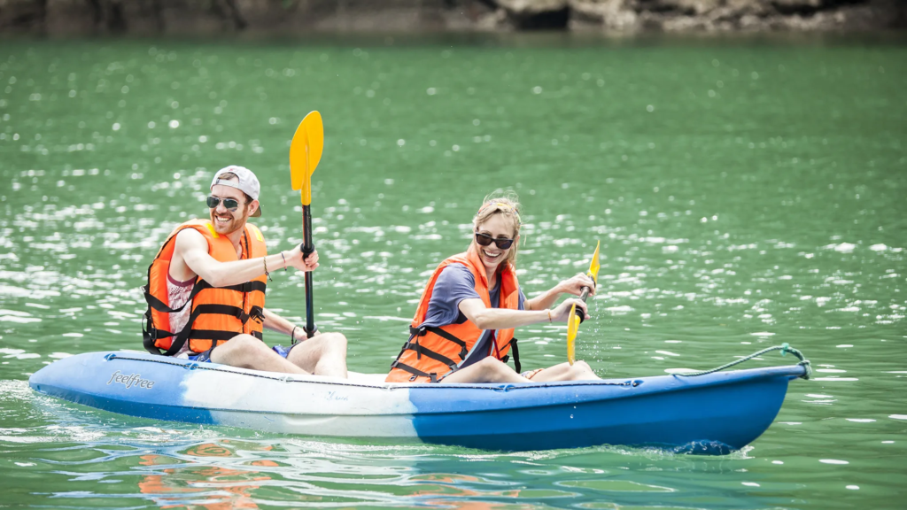 kayak ha long bay