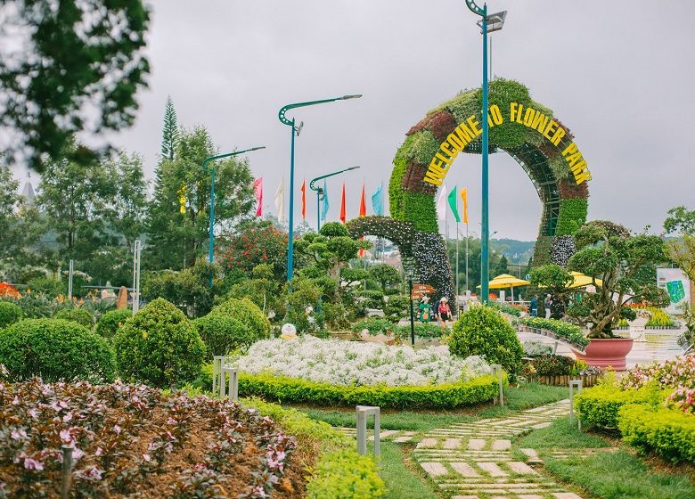 Da Lat Flower Park is home to more than 300 flower species