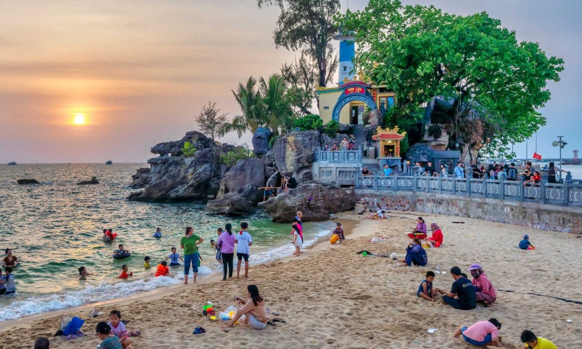 Dinh Cau Shrine