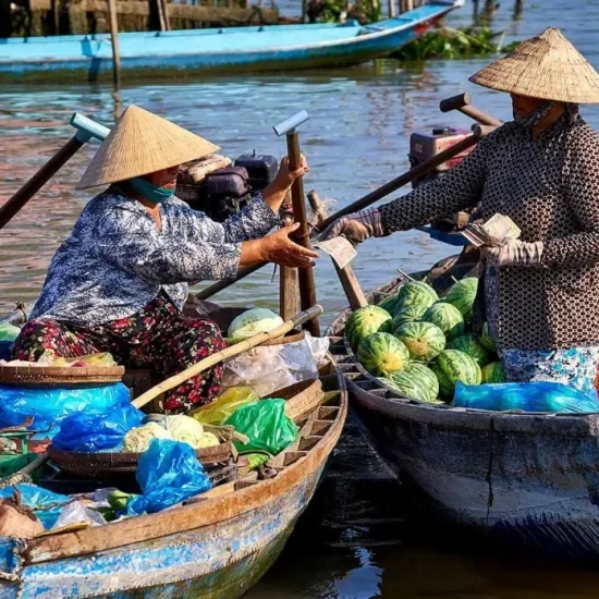 FloatingMarket1