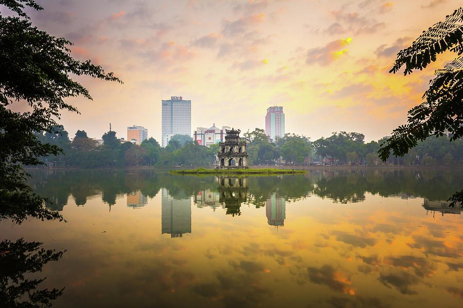 Hoan Kiem Lake