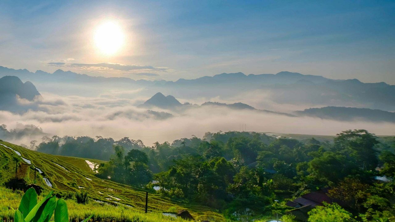 Kho Muong Village