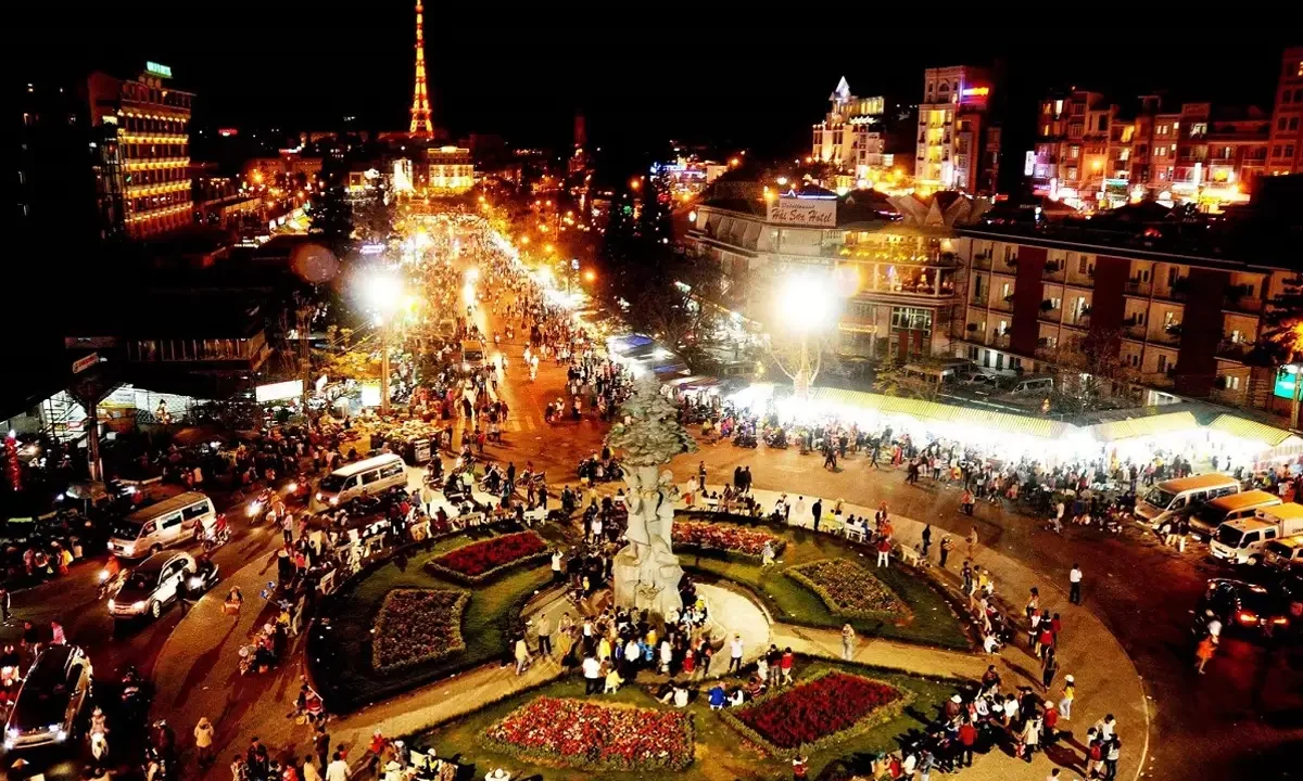 Night market sapa 2