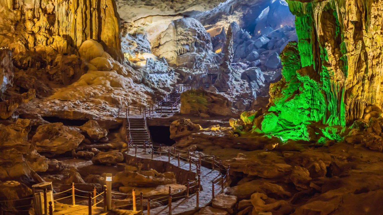 Sung Sot Cave 3