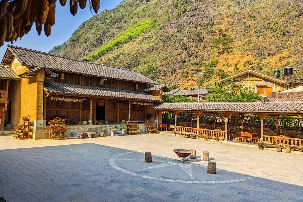Traditional Hmong Homestays