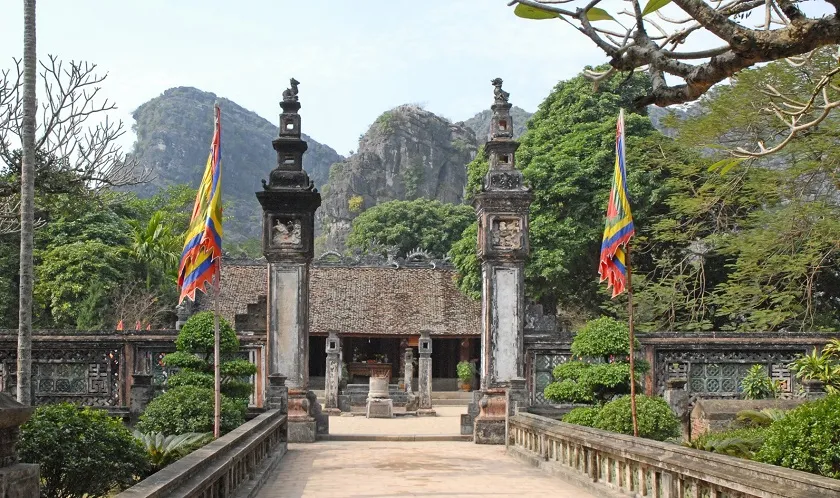 den vua dinh le 5ffb130ded63e 2