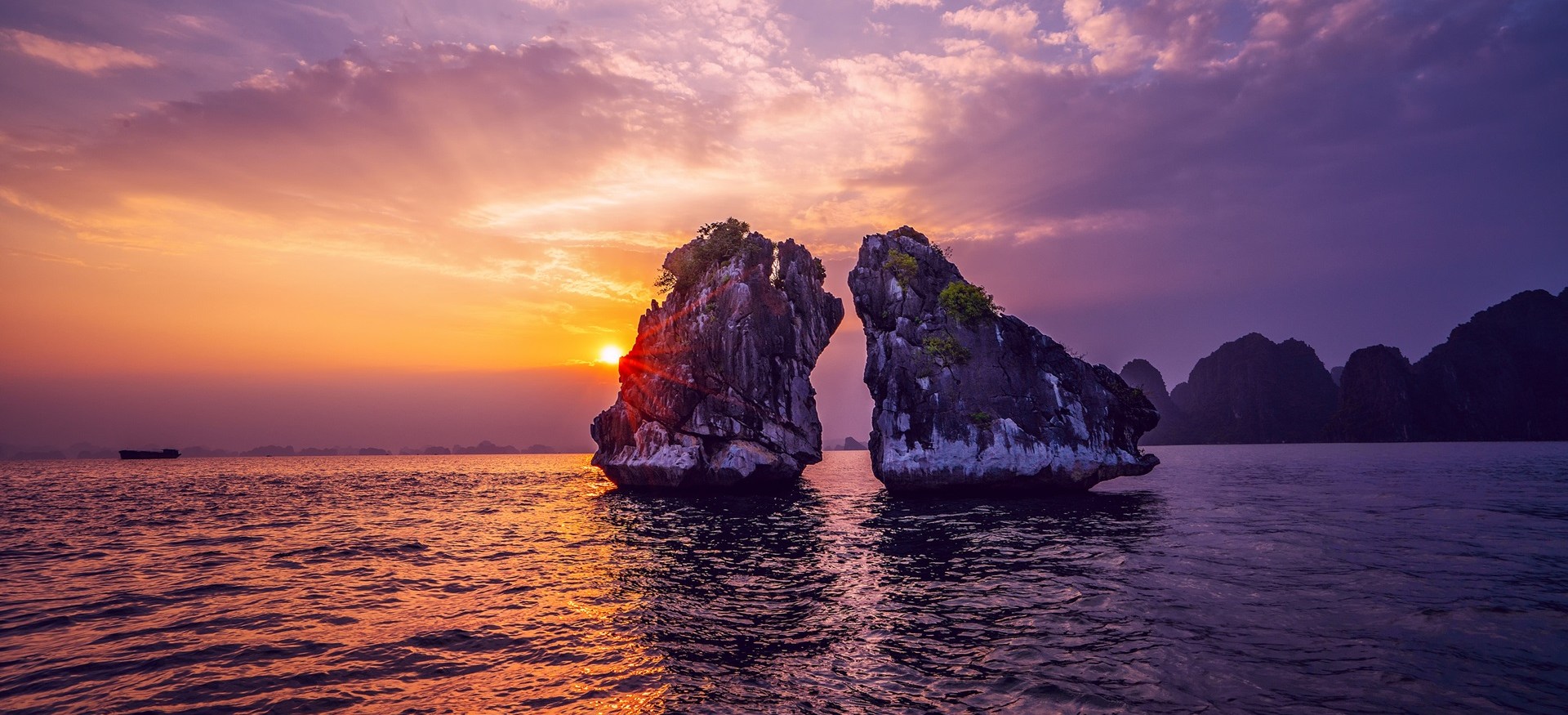 ha long bay banner 2