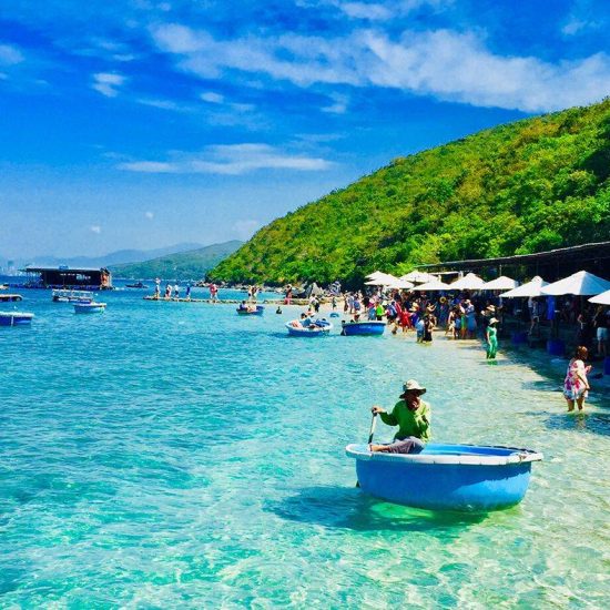 Vietnam discovery tour