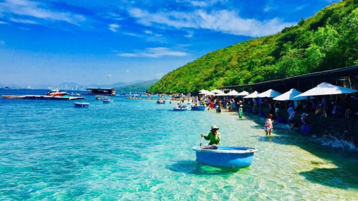 Vietnam discovery tour