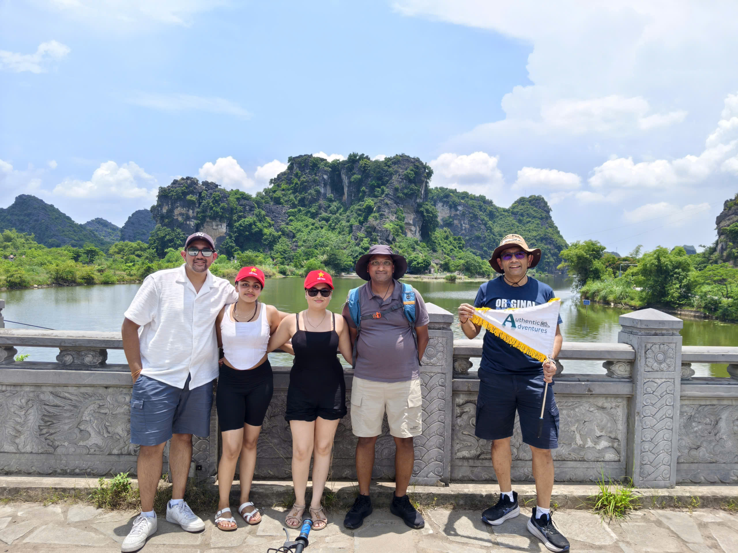 VIETNAM TRAVEL